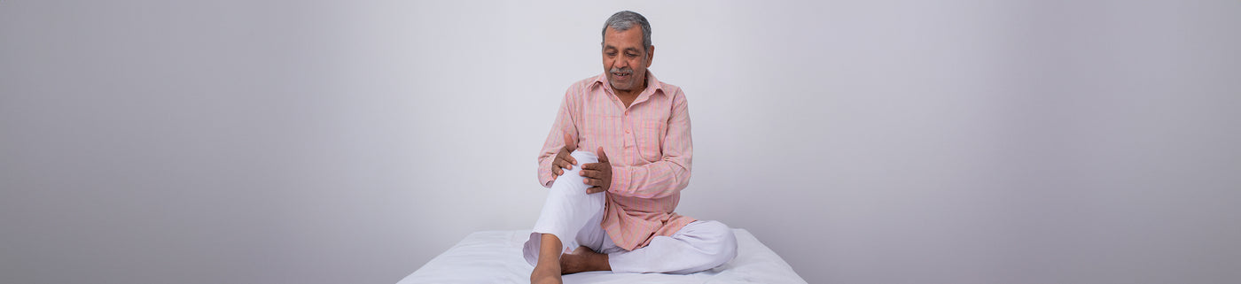 Signs & Symptoms of Calcium Deficiency Post Your 40s
